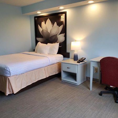 Coastal Inn & Suites Wilmington Exteriér fotografie