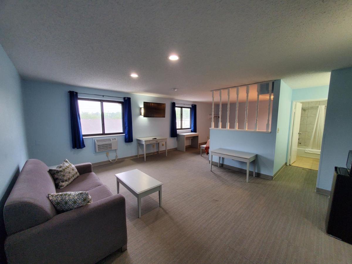 Coastal Inn & Suites Wilmington Exteriér fotografie