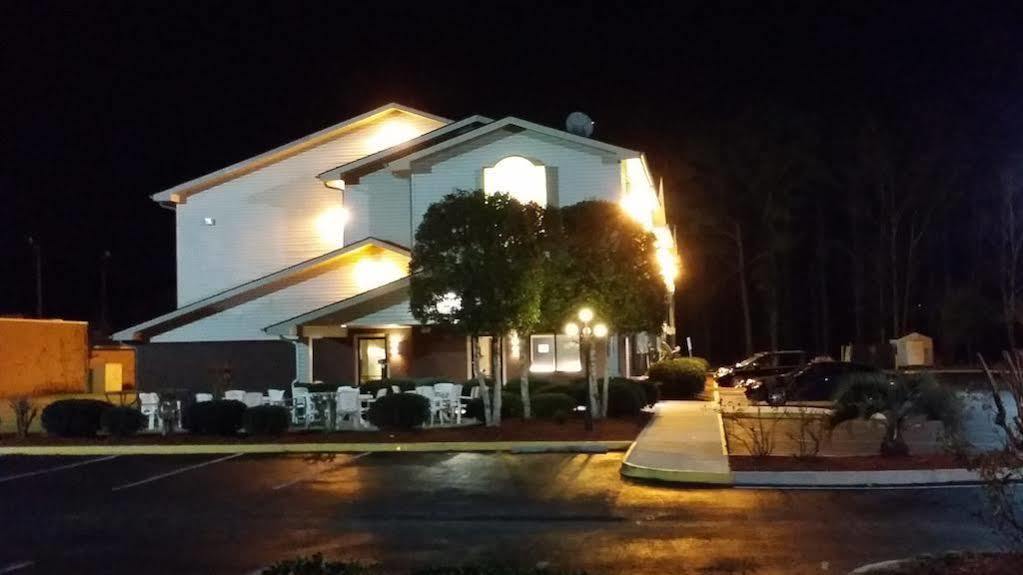 Coastal Inn & Suites Wilmington Exteriér fotografie